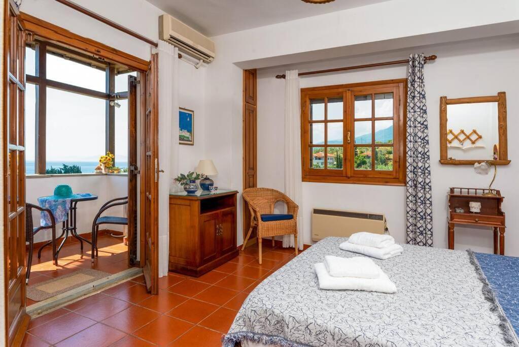 Seaside House With View Over Pagasitikos Holiday home *