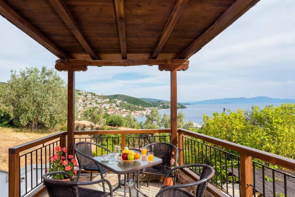 Seaside House With View Over Pagasitikos Holiday home Afissos